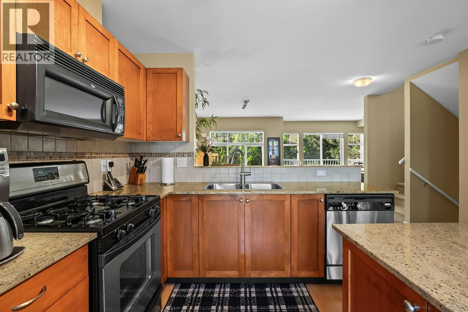 12-1853 Parkview Crescent, Kelowna, BC, V1X 8A3 - 14