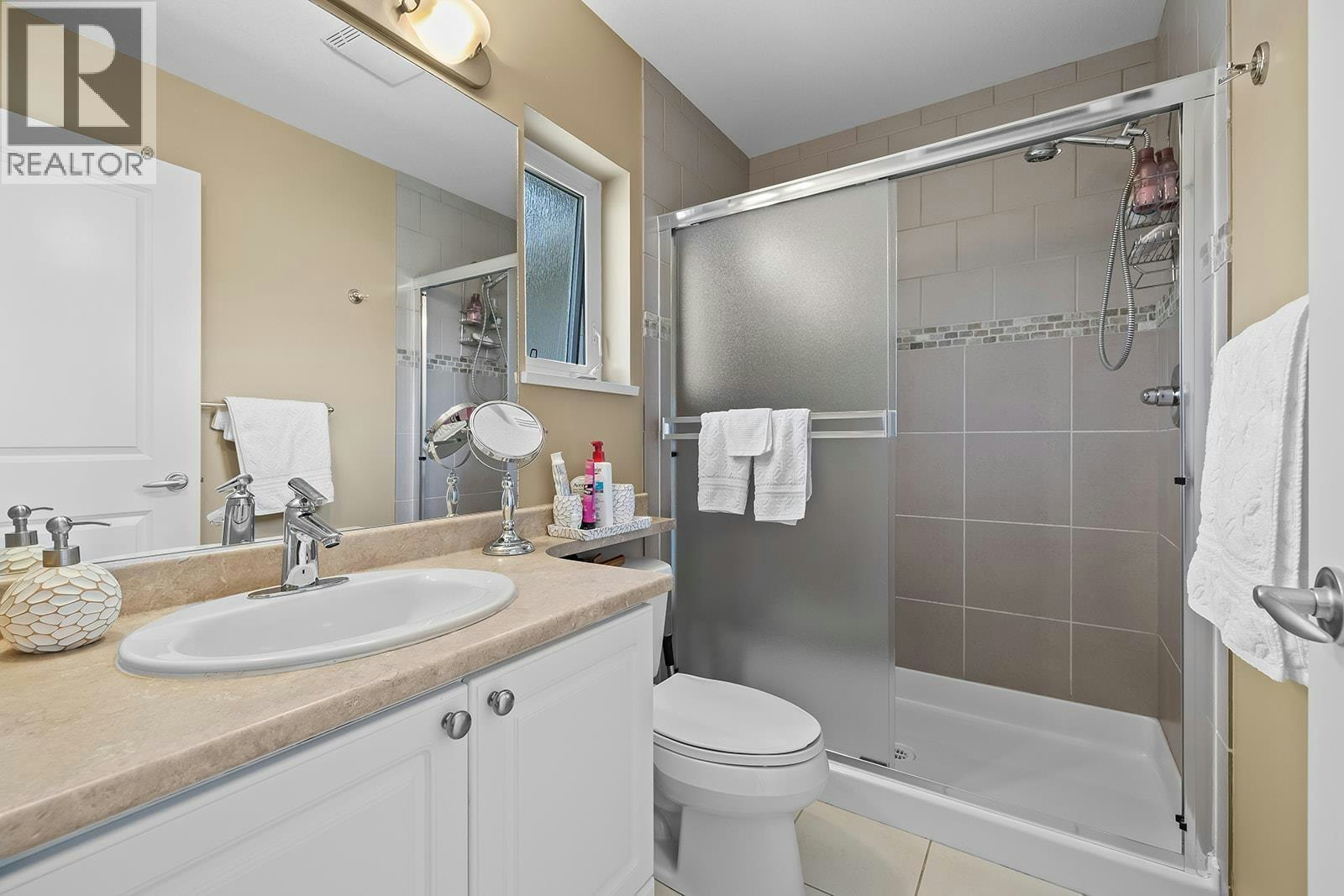 12-1853 Parkview Crescent, Kelowna, BC, V1X 8A3 - 23
