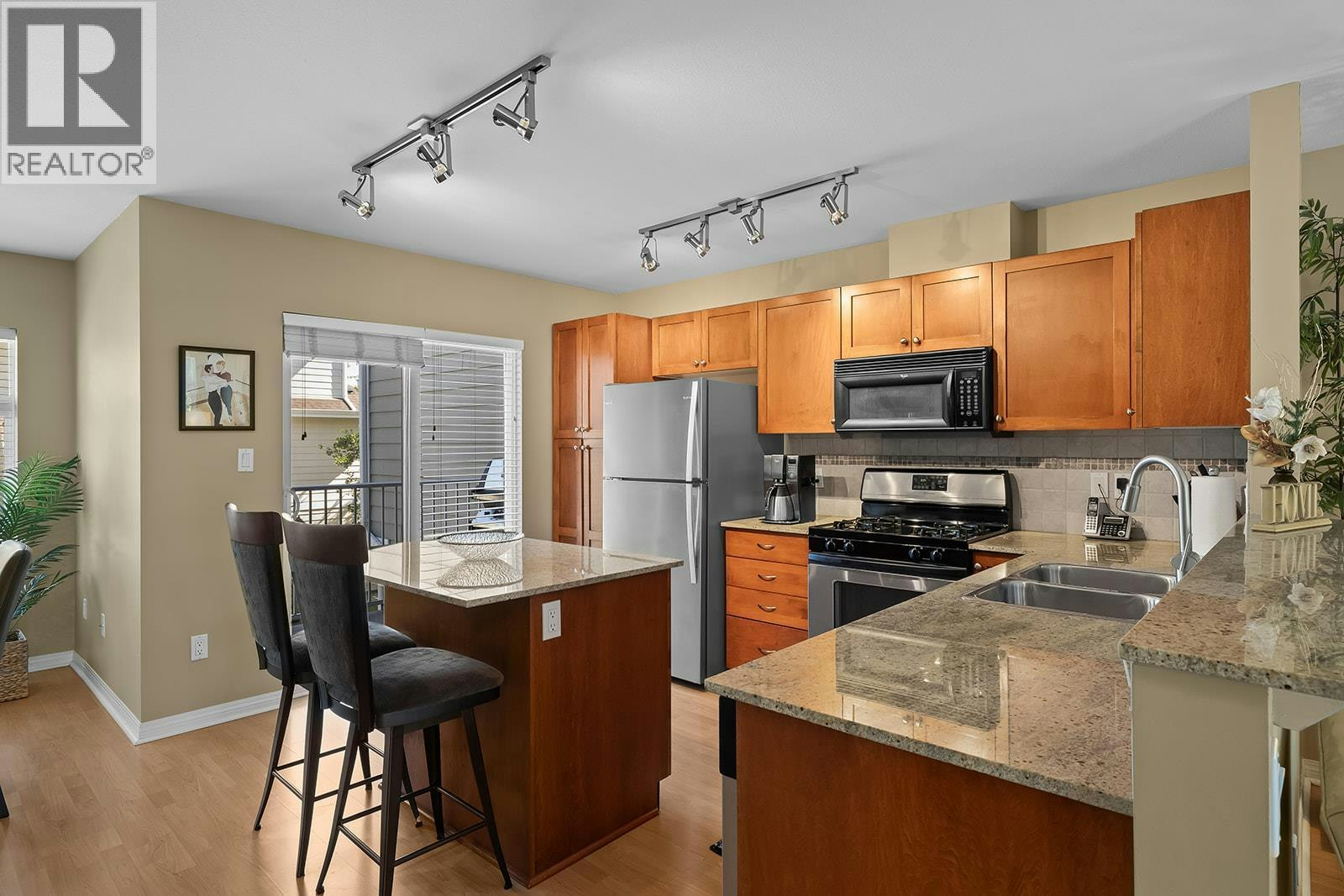 12-1853 Parkview Crescent, Kelowna, BC, V1X 8A3 - 10