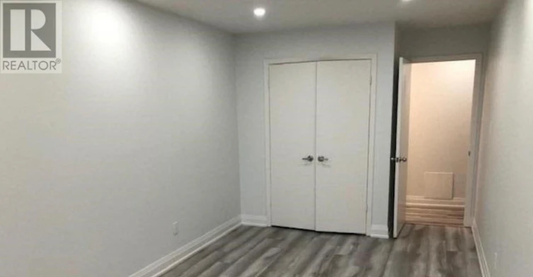 SIDE-274 Rumsey Road, Toronto, ON, M4G 1R2 - 13