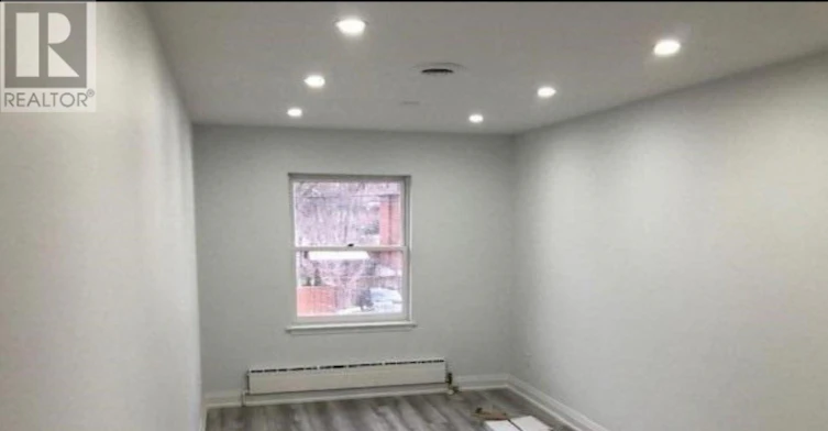 SIDE-274 Rumsey Road, Toronto, ON, M4G 1R2 - 7
