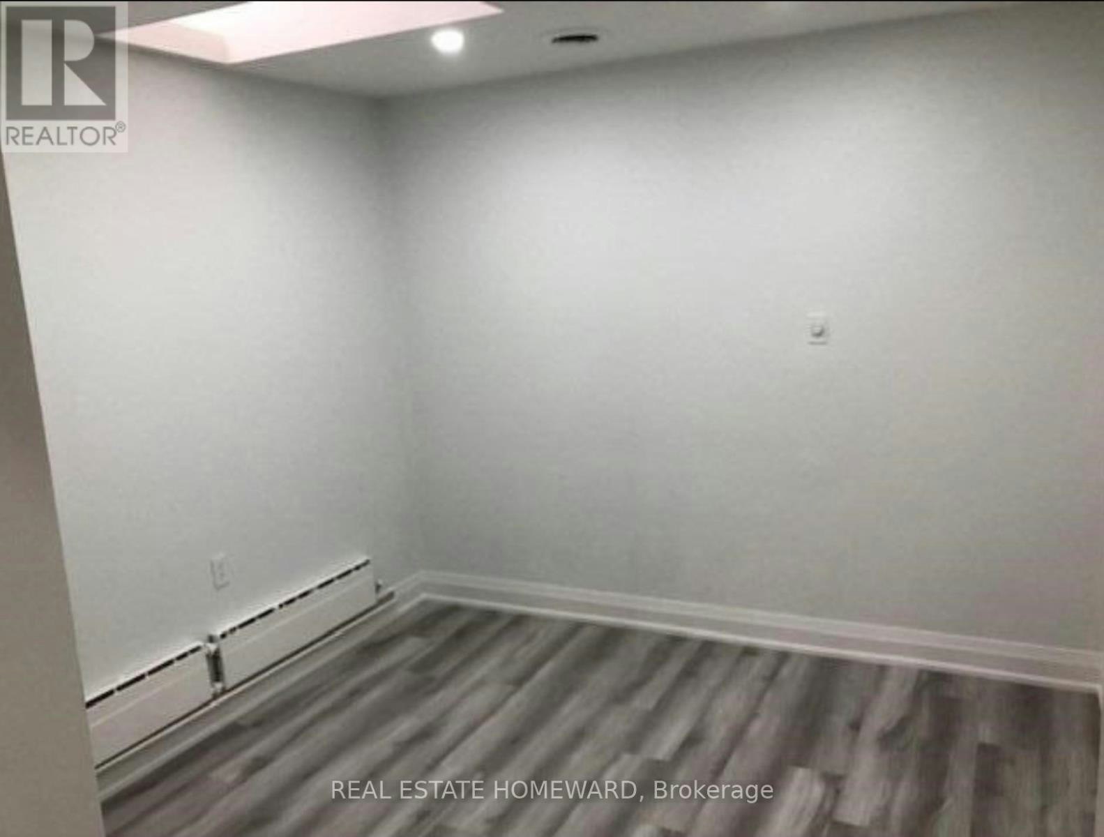 SIDE-274 Rumsey Road, Toronto, ON, M4G 1R2 - 15