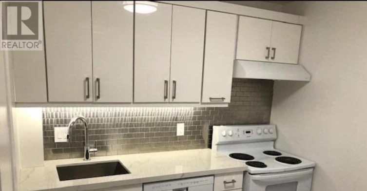 SIDE-274 Rumsey Road, Toronto, ON, M4G 1R2 - 3