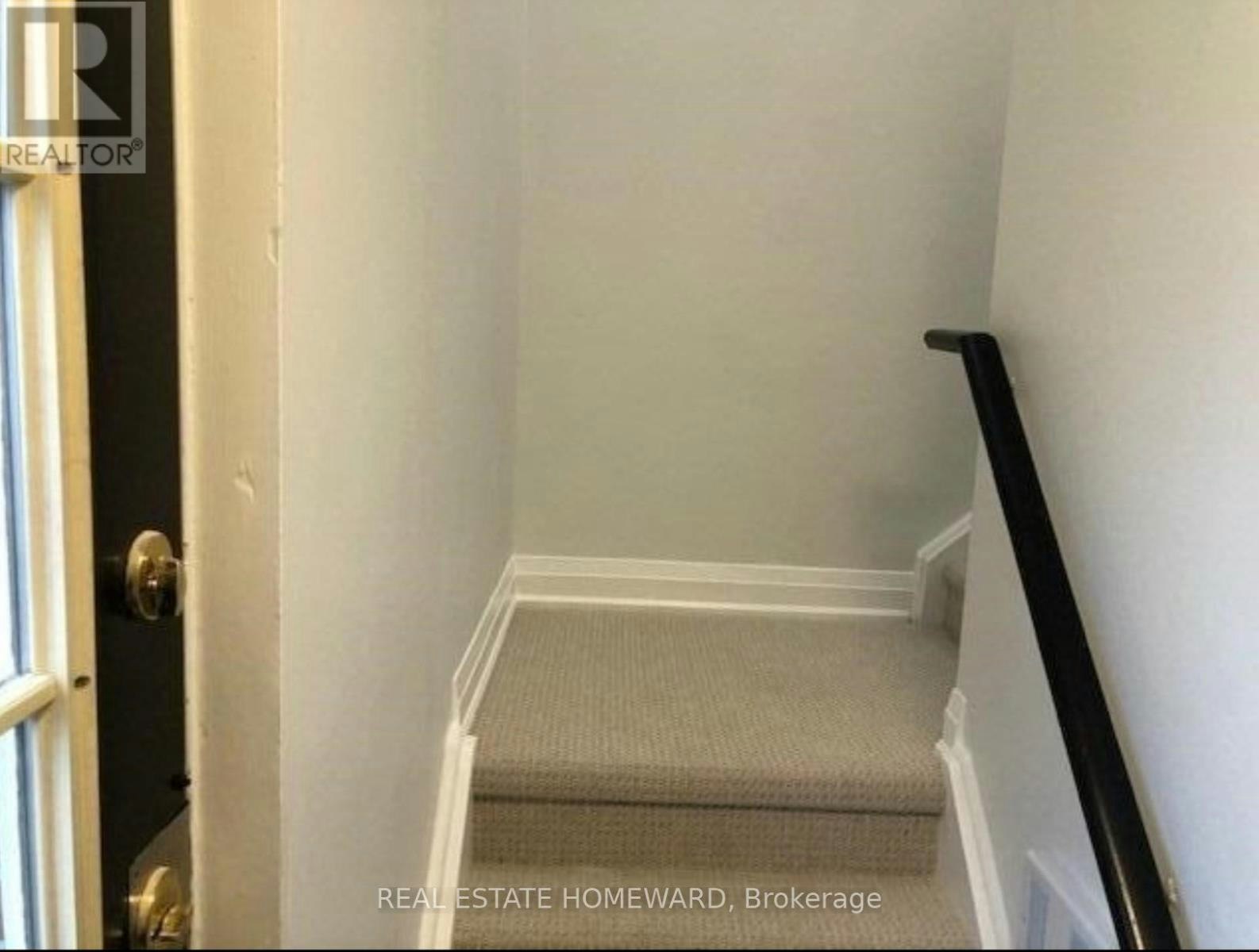 SIDE-274 Rumsey Road, Toronto, ON, M4G 1R2 - 5