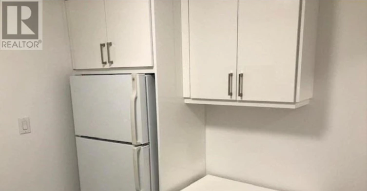 SIDE-274 Rumsey Road, Toronto, ON, M4G 1R2 - 4