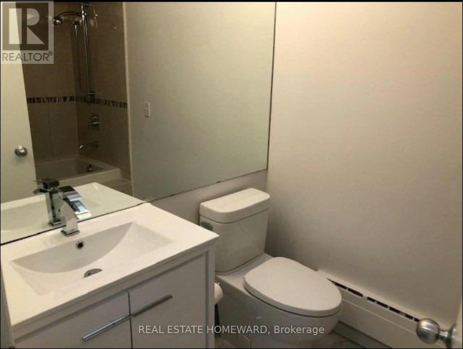 SIDE-274 Rumsey Road, Toronto, ON, M4G 1R2 - 10
