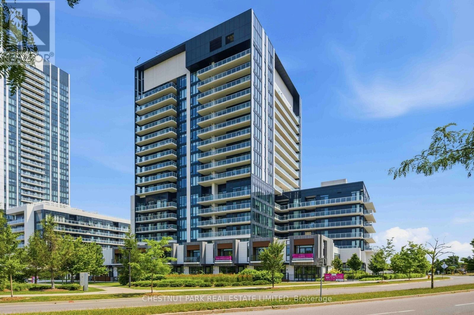 TH104-20 O'neill Road, Toronto, ON, M3C 0R2