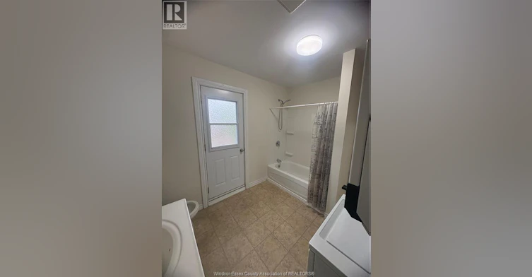 2-853 Pillette, Windsor, ON, N8Y 3B4 - 4