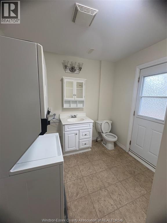 2-853 Pillette, Windsor, ON, N8Y 3B4 - 3