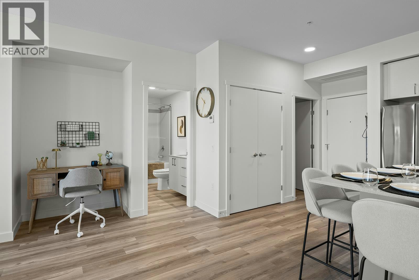 305-1057 Frost Road, Kelowna, BC, V1W 0G7 - 12