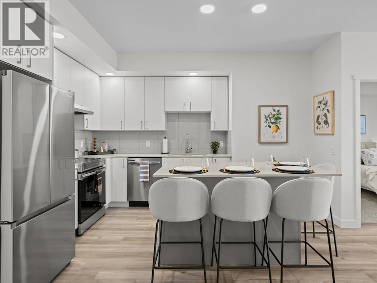 305-1057 Frost Road, Kelowna, BC, V1W 0G7 - 4