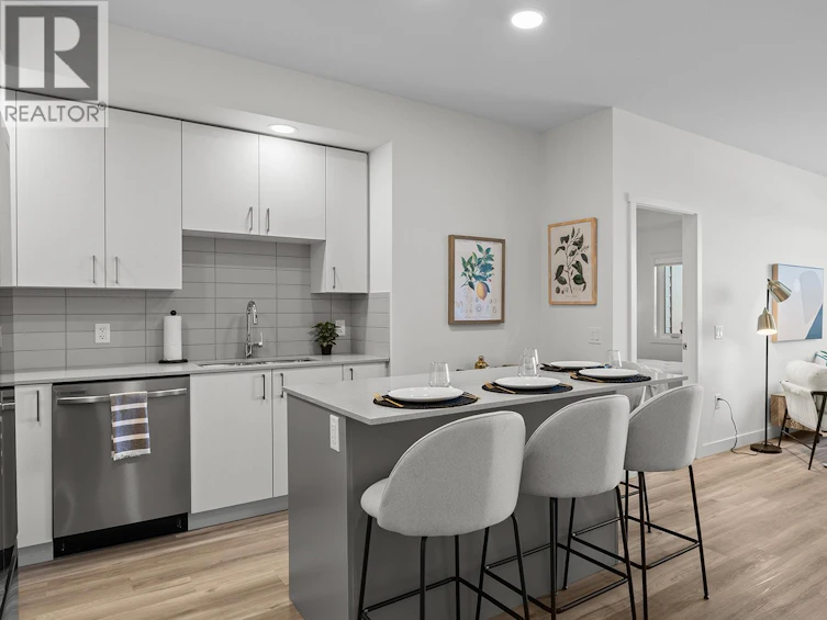 305-1057 Frost Road, Kelowna, BC, V1W 0G7 - 5