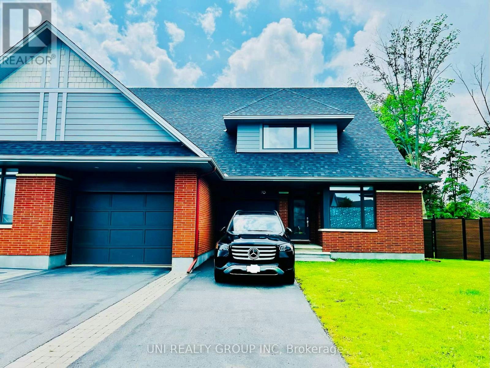 70 Stanhope Court, Manotick, ON, K2J 6S2