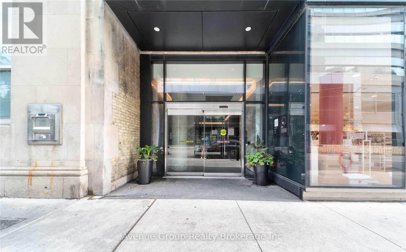 1407-215 Queen Street W, Toronto, ON, M5V 0P5 - 2