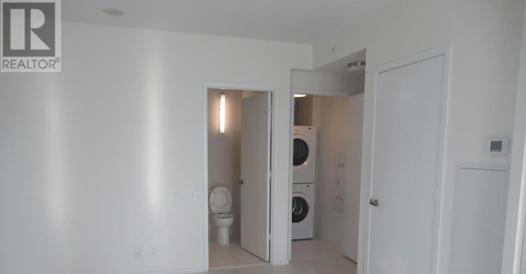 902-125 Peter Street, Toronto, ON, M5V 0M2 - 2