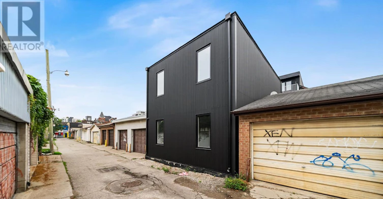 LANEWAY MAIN-131 Dovercourt Road, Toronto, ON, M6J 3C5 - 13