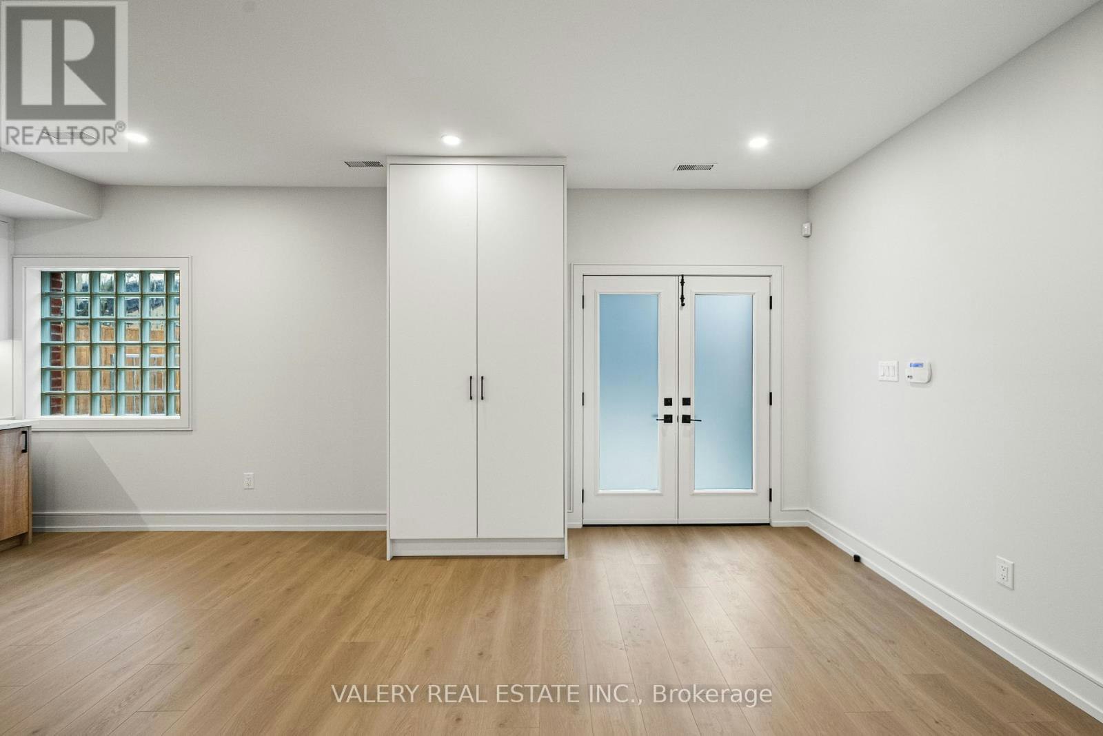 LANEWAY MAIN-131 Dovercourt Road, Toronto, ON, M6J 3C5 - 4