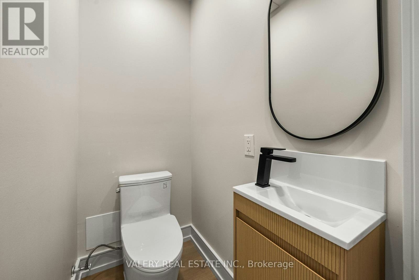 LANEWAY MAIN-131 Dovercourt Road, Toronto, ON, M6J 3C5 - 9
