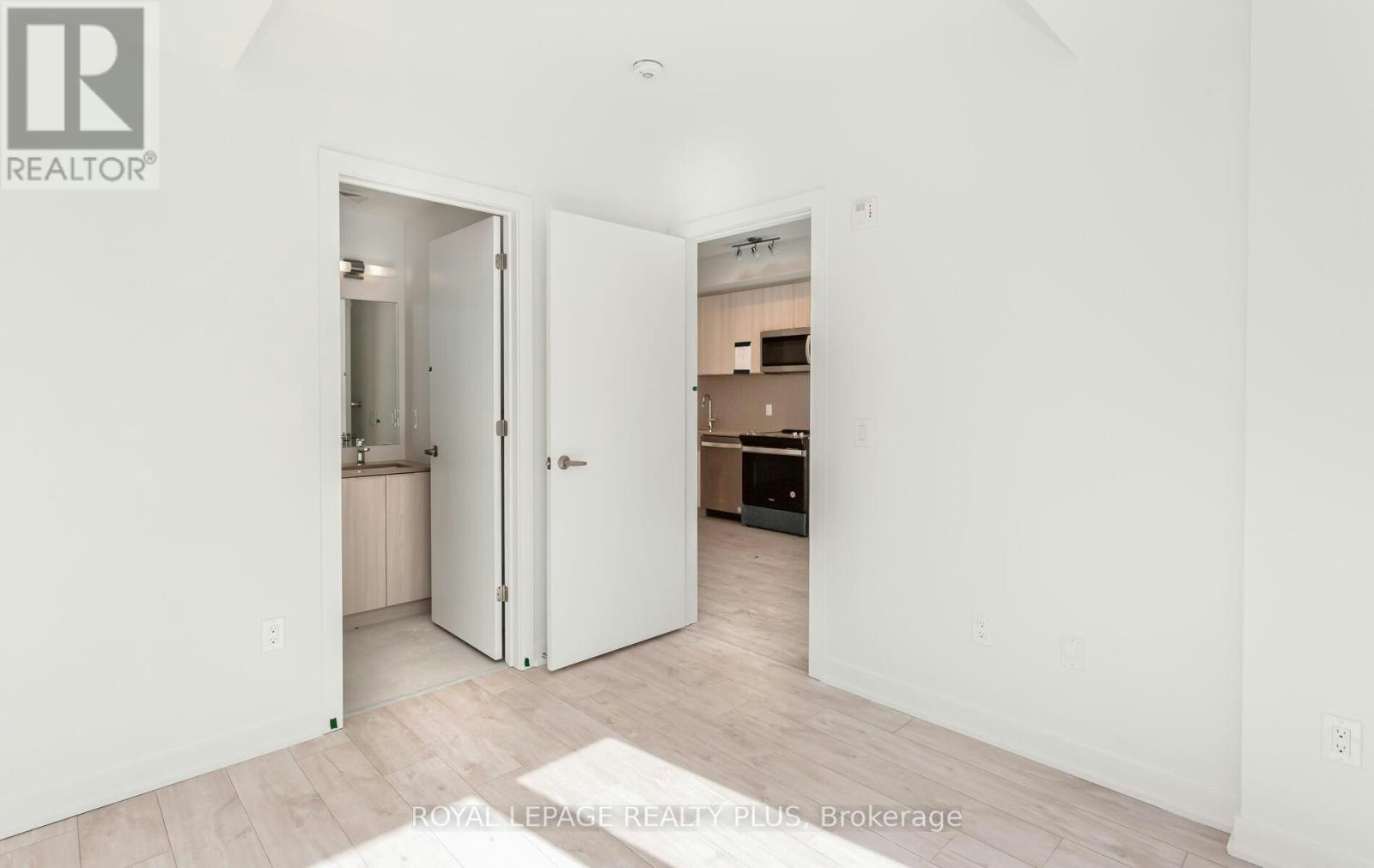 303-760 Whitlock Avenue, Milton, ON, L9E 2B3 - 8