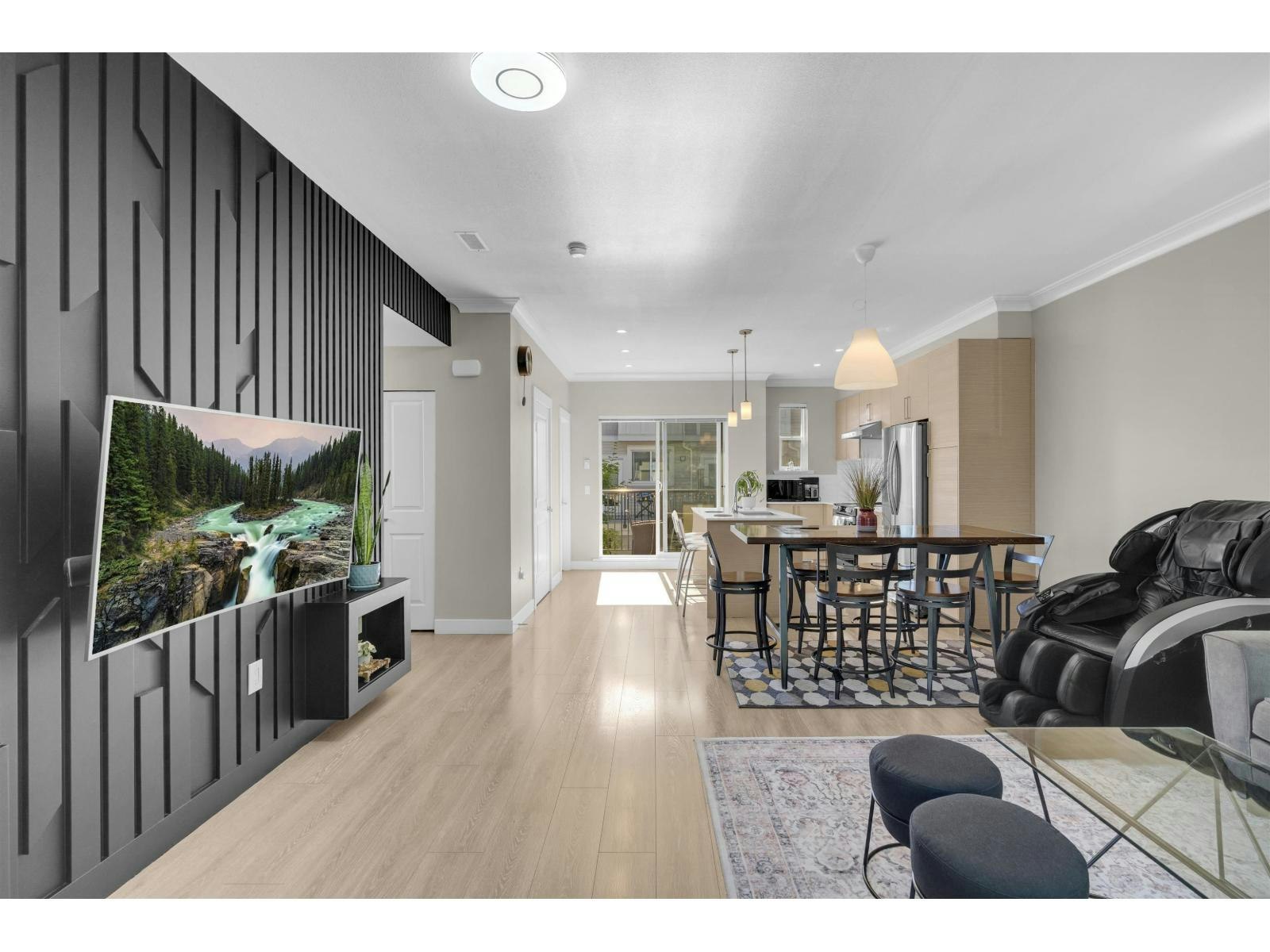 1-12073 62 Avenue, Surrey, BC, V3X 0K4