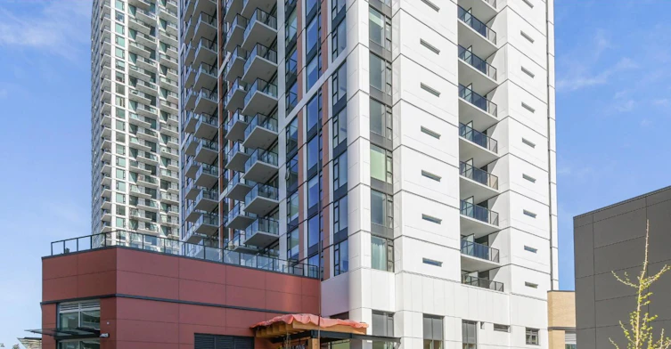 306-13725 George Junction, Surrey, BC, V3T 4Y3 - 2