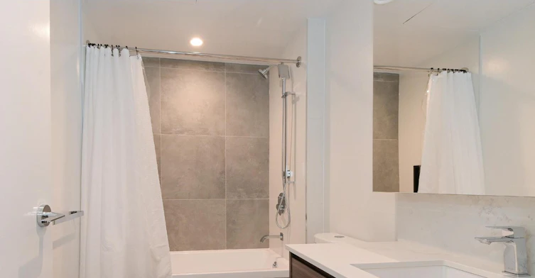 306-13725 George Junction, Surrey, BC, V3T 4Y3 - 9