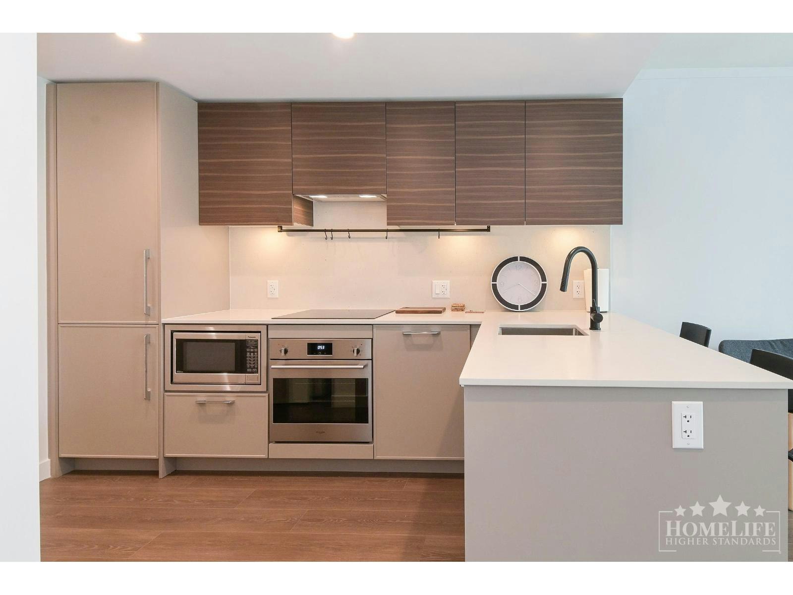 306-13725 George Junction, Surrey, BC, V3T 4Y3 - 6