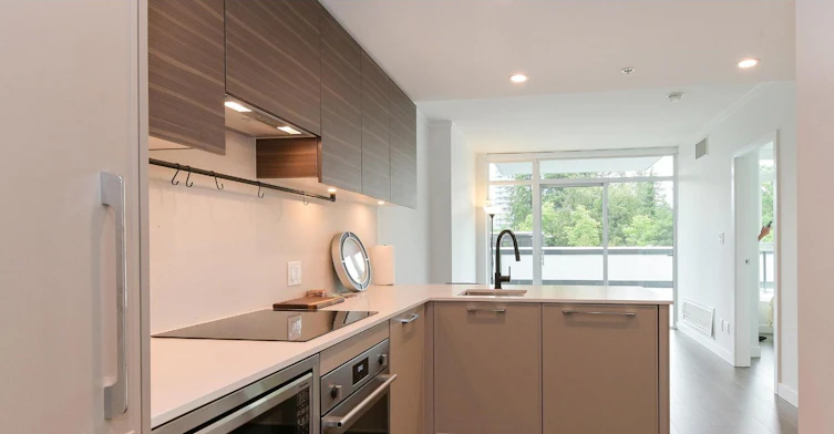306-13725 George Junction, Surrey, BC, V3T 4Y3 - 7