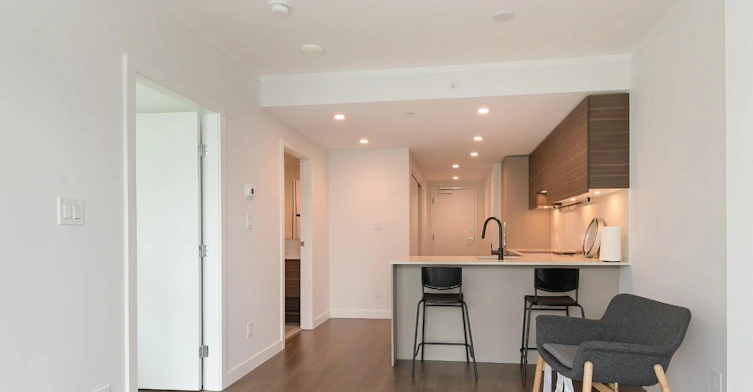 306-13725 George Junction, Surrey, BC, V3T 4Y3 - 4