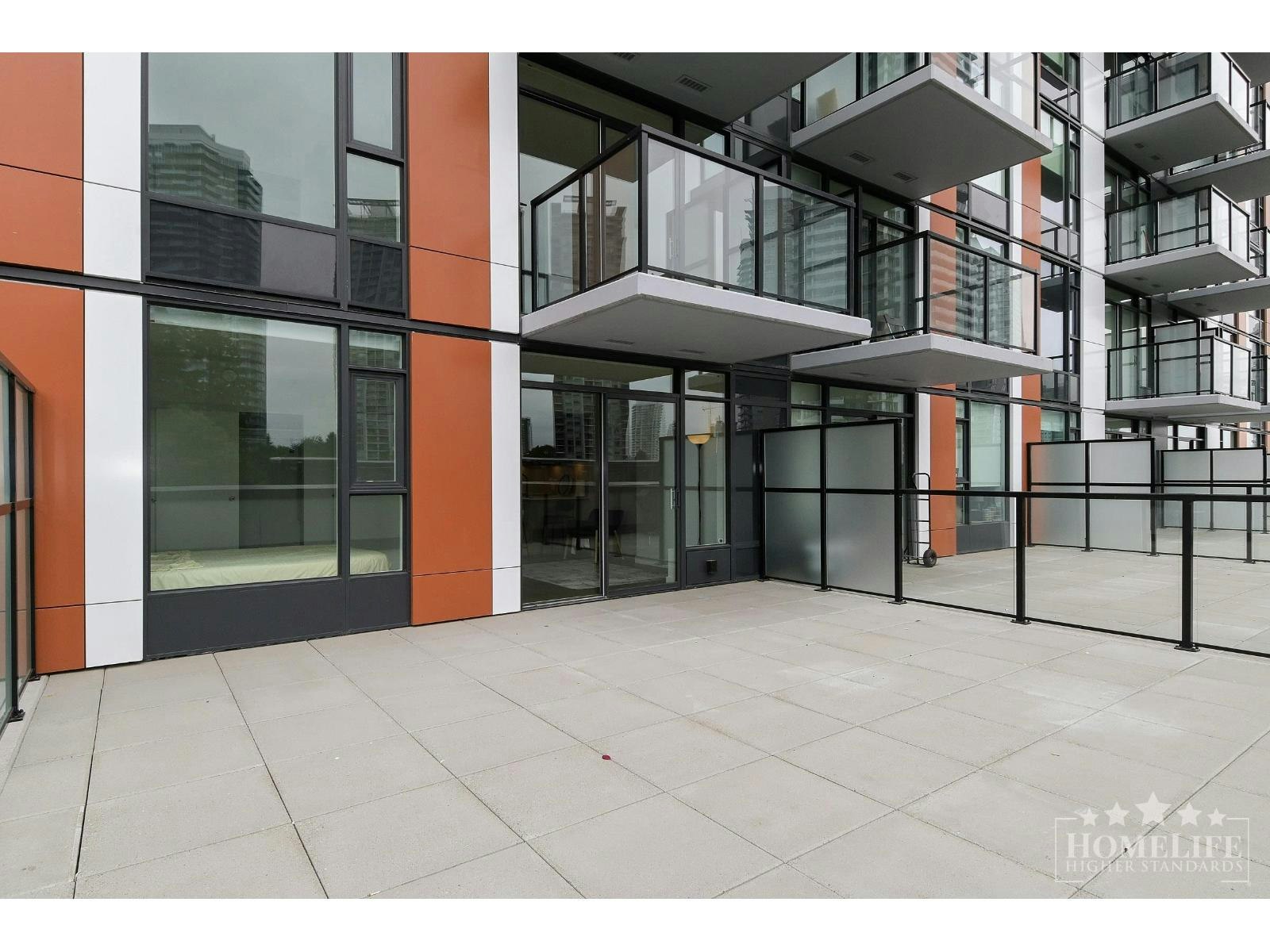 306-13725 George Junction, Surrey, BC, V3T 4Y3 - 13