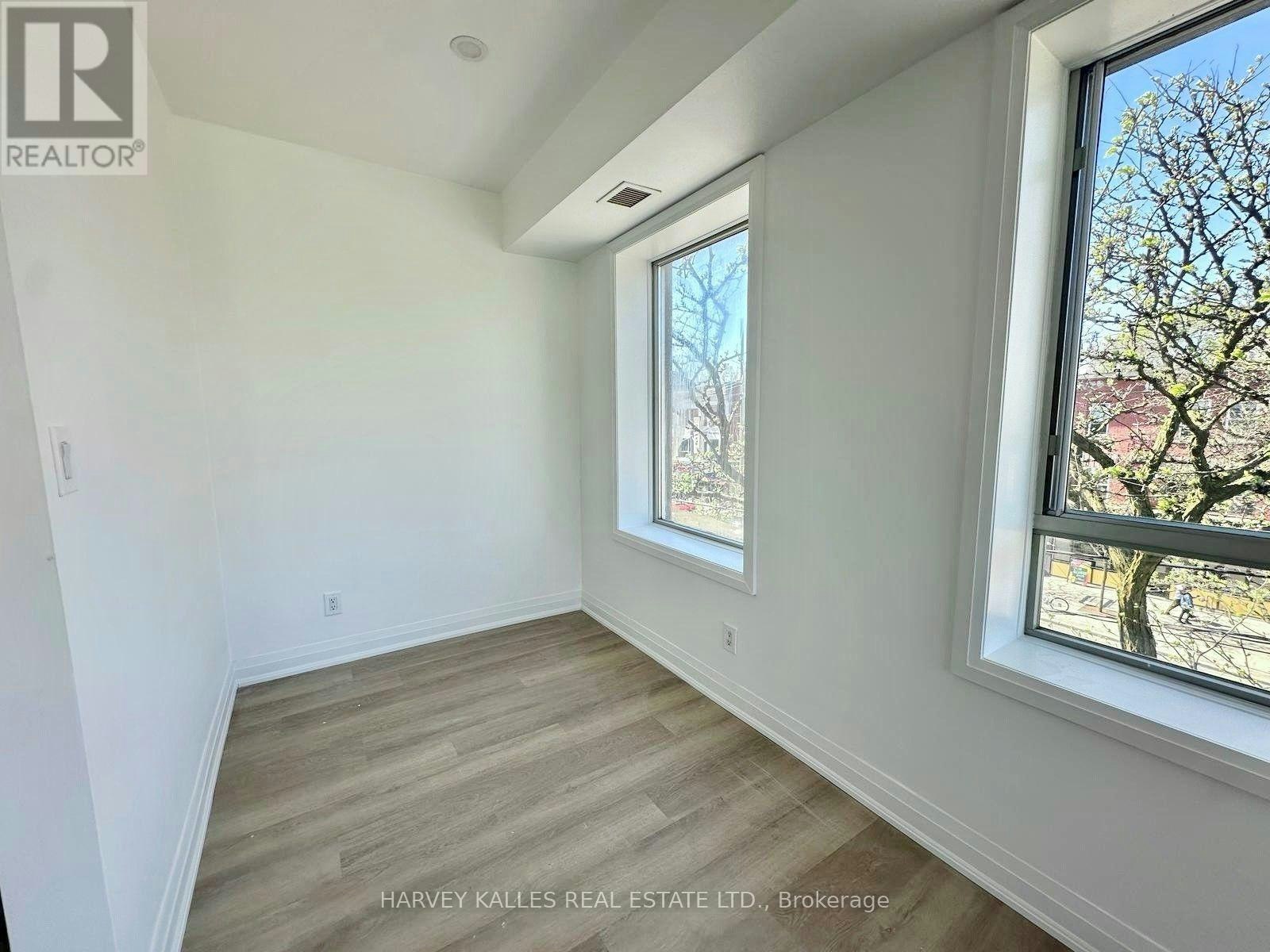 4-409 College Street, Toronto, ON, M5T 1T1 - 6