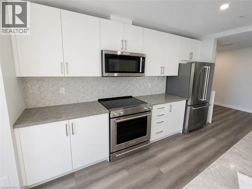 1402-60 Charles Street, Kitchener, ON, N2G 0C9 - 10