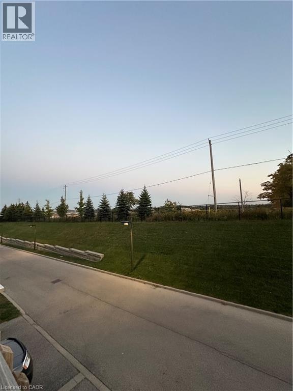 35 Eliza Avenue, Kitchener, ON, N2E 0G2 - 27