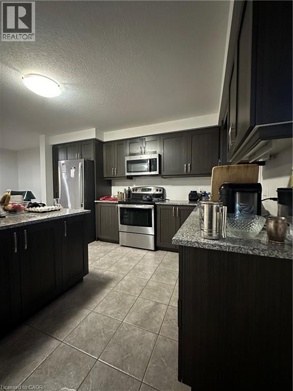 35 Eliza Avenue, Kitchener, ON, N2E 0G2 - 17