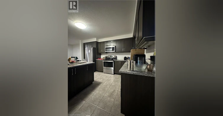 35 Eliza Avenue, Kitchener, ON, N2E 0G2 - 17