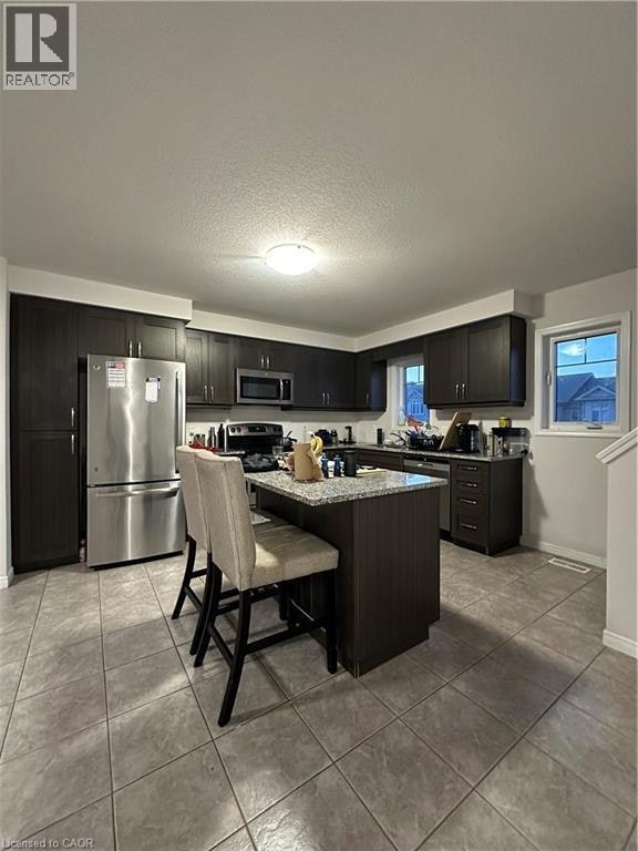 35 Eliza Avenue, Kitchener, ON, N2E 0G2 - 14