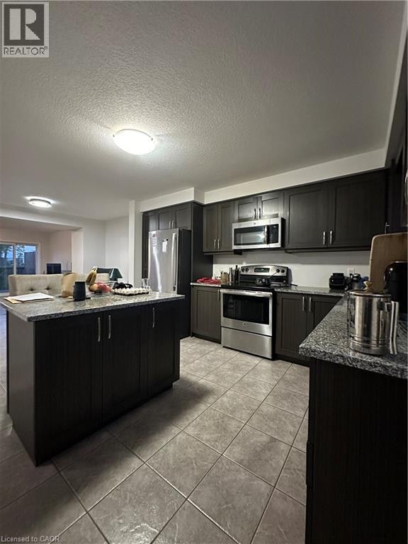 35 Eliza Avenue, Kitchener, ON, N2E 0G2 - 16