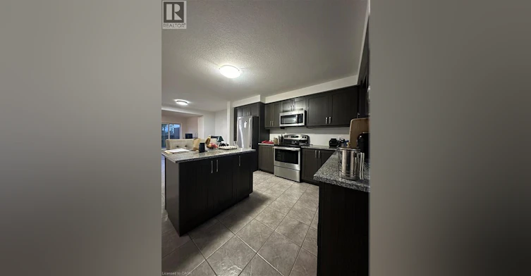 35 Eliza Avenue, Kitchener, ON, N2E 0G2 - 16