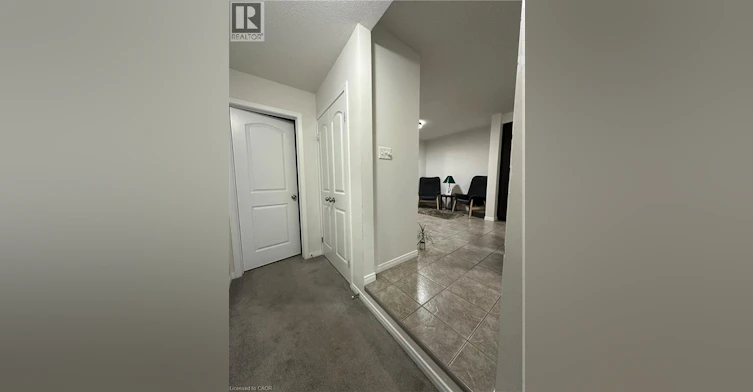 35 Eliza Avenue, Kitchener, ON, N2E 0G2 - 11