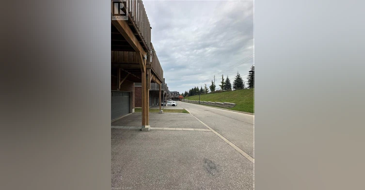 35 Eliza Avenue, Kitchener, ON, N2E 0G2 - 43