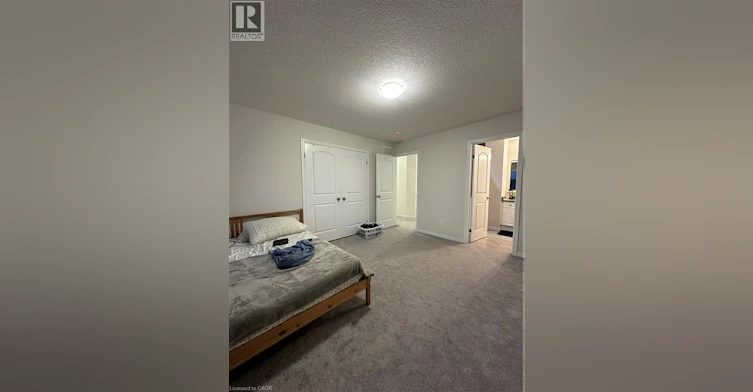 35 Eliza Avenue, Kitchener, ON, N2E 0G2 - 34