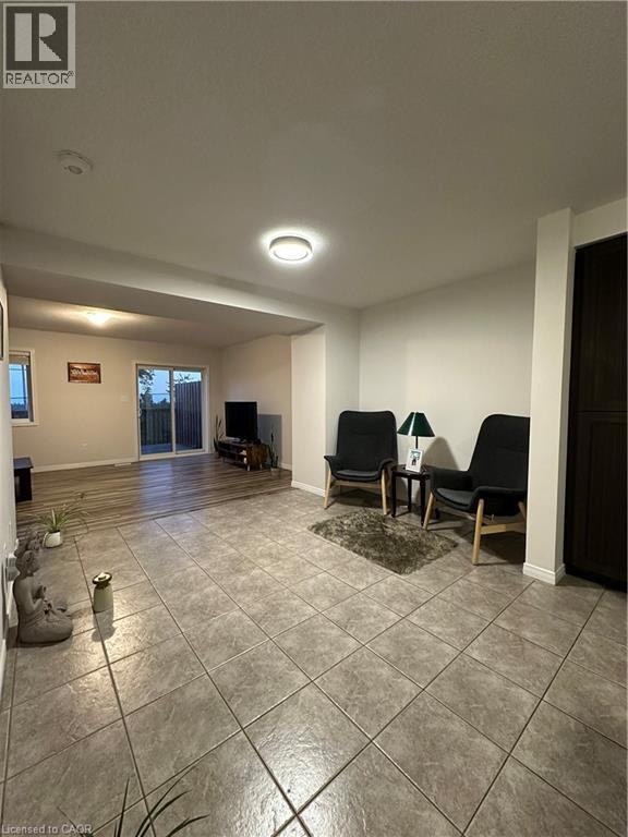 35 Eliza Avenue, Kitchener, ON, N2E 0G2 - 20