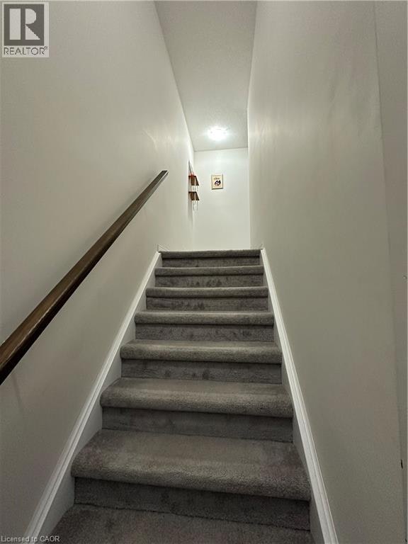 35 Eliza Avenue, Kitchener, ON, N2E 0G2 - 30