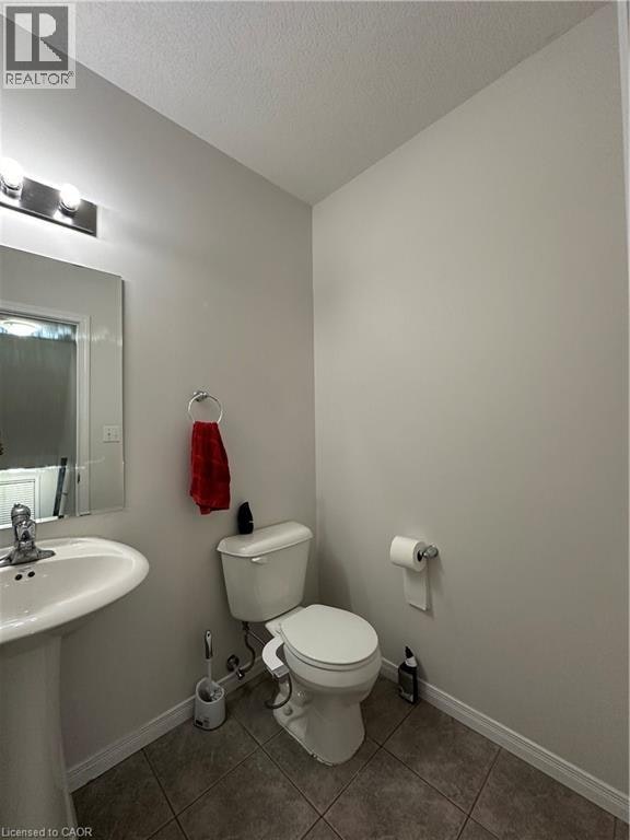 35 Eliza Avenue, Kitchener, ON, N2E 0G2 - 12