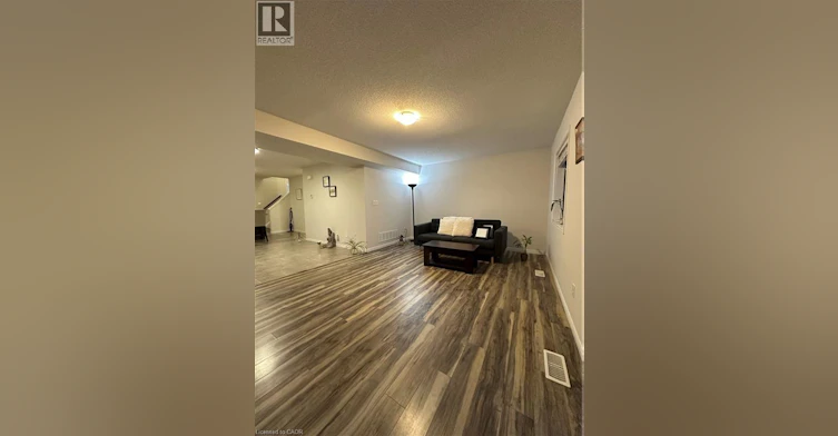 35 Eliza Avenue, Kitchener, ON, N2E 0G2 - 25