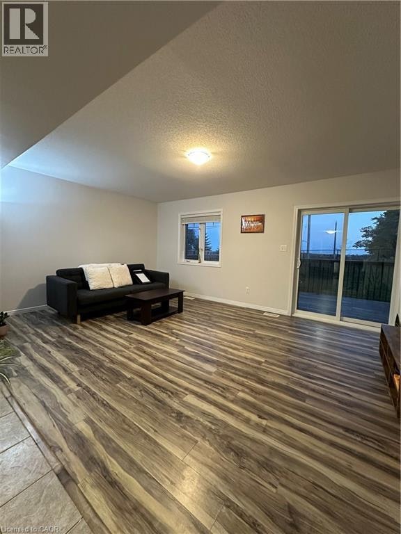 35 Eliza Avenue, Kitchener, ON, N2E 0G2 - 24