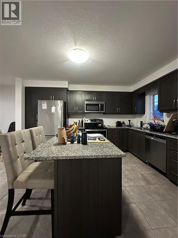 35 Eliza Avenue, Kitchener, ON, N2E 0G2 - 15