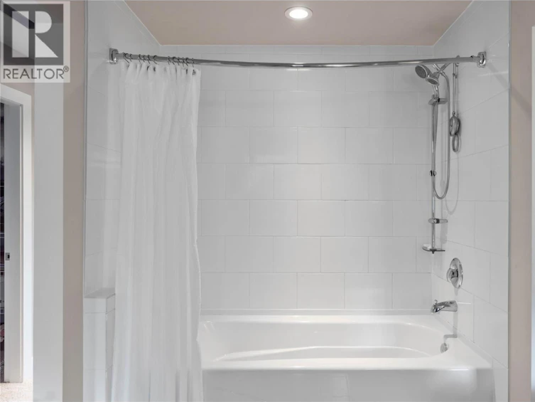 3020 Kicking Horse Drive, Kamloops, BC, V2E 2T6 - 40