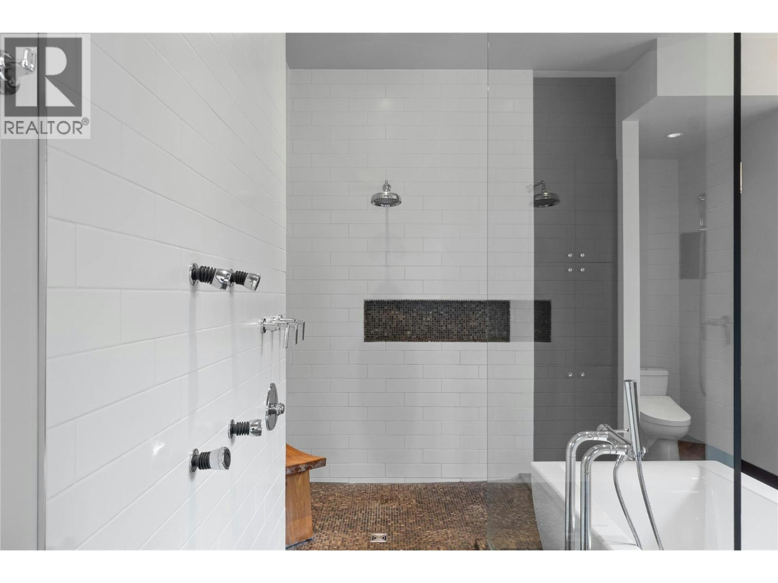 3020 Kicking Horse Drive, Kamloops, BC, V2E 2T6 - 20