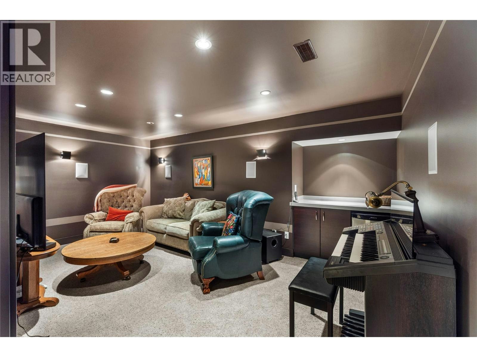3020 Kicking Horse Drive, Kamloops, BC, V2E 2T6 - 43